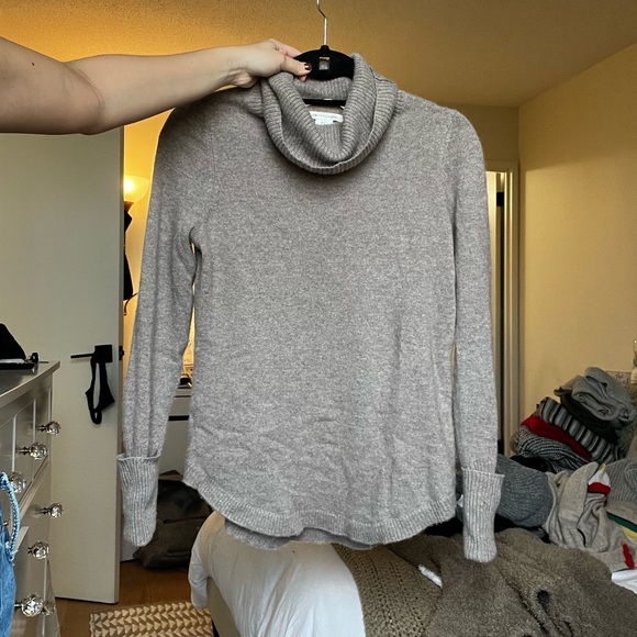 Max Studio Cashmere Turtleneck Sweater - Picture 2 of 3